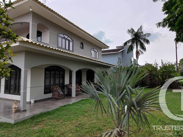 Sobrado para Venda em Cascavel - 4