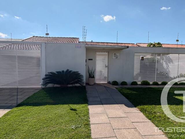 #316 - Casa para Venda em Cascavel - PR