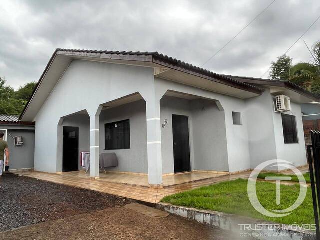 Casa para Venda em Capitão Leônidas Marques - 2