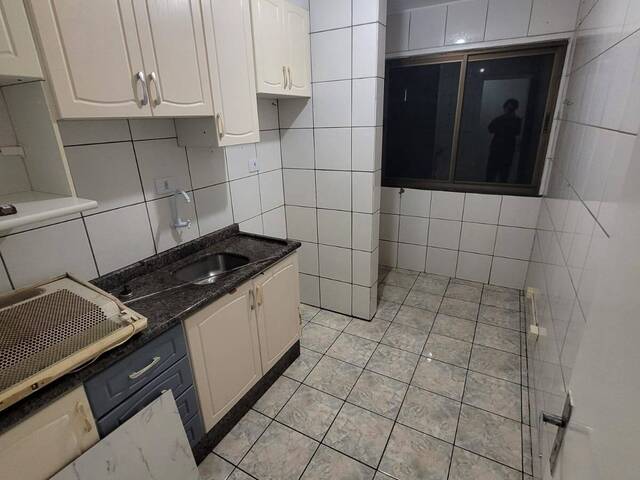 #331 - Apartamento para Venda em Cascavel - PR