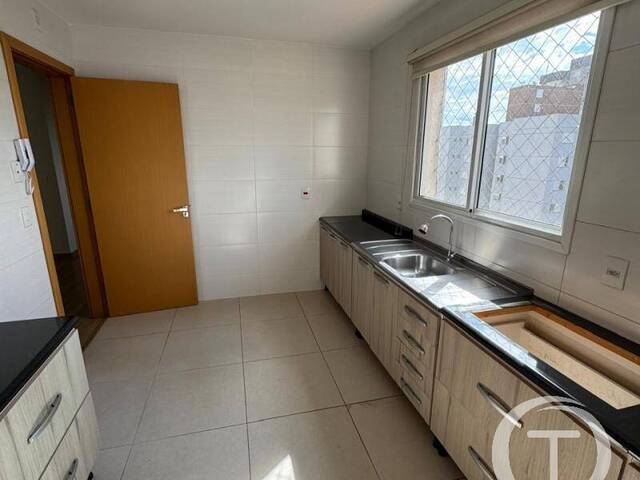 #24 - Apartamento para Venda em Cascavel - PR