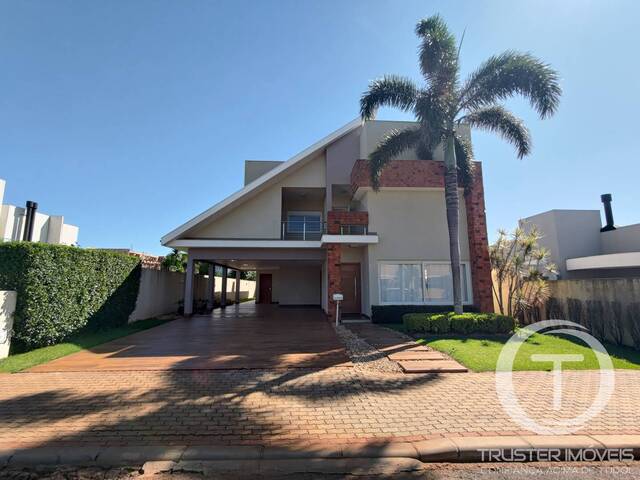 #335 - Sobrado em Condomínio para Venda em Cascavel - PR